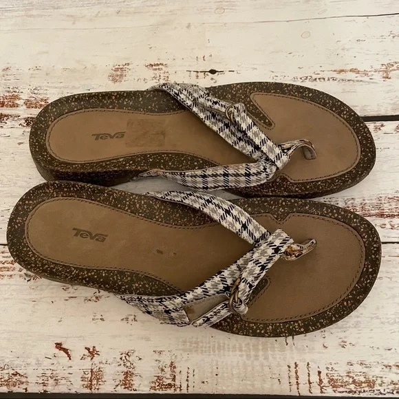 TEVA Women’s Size 7 Cork Houndstooth Flip Flops Sandals Summer Slip on shoe - Picture 3 of 11